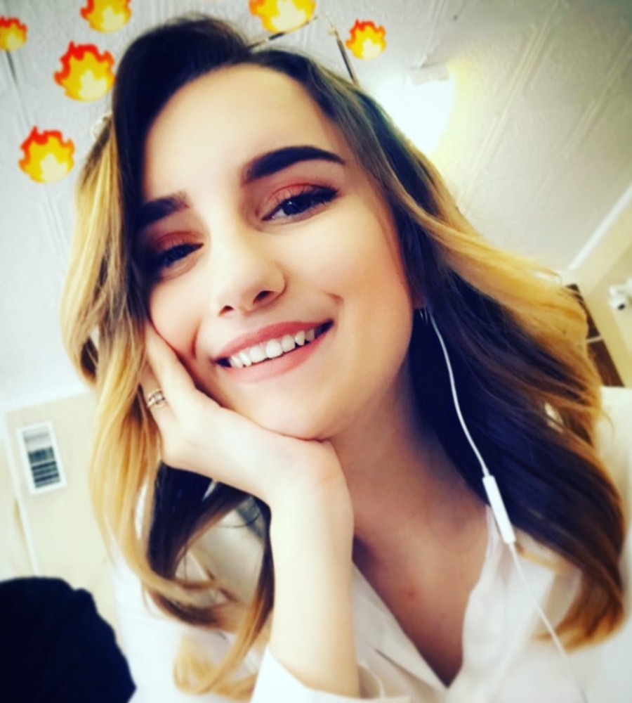 Индивидуалка Виолетта фото № 2 в городе Ульяновск